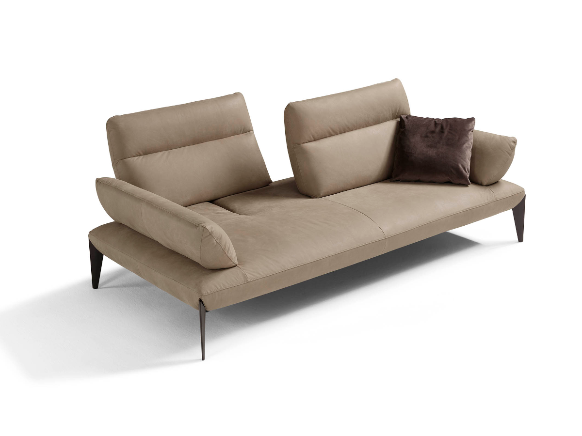 Caveoso Sofa