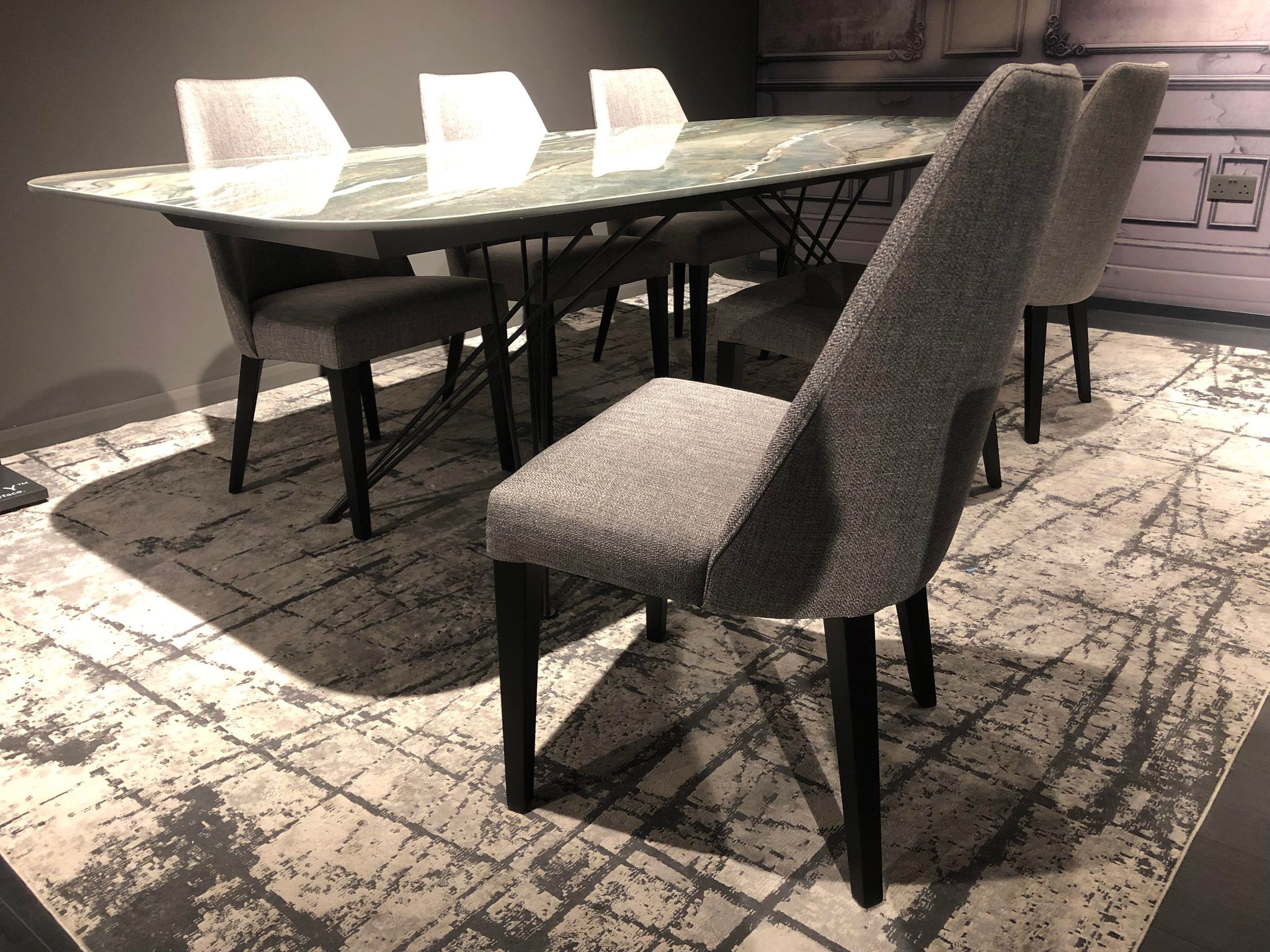 Tivoli Table Display Model