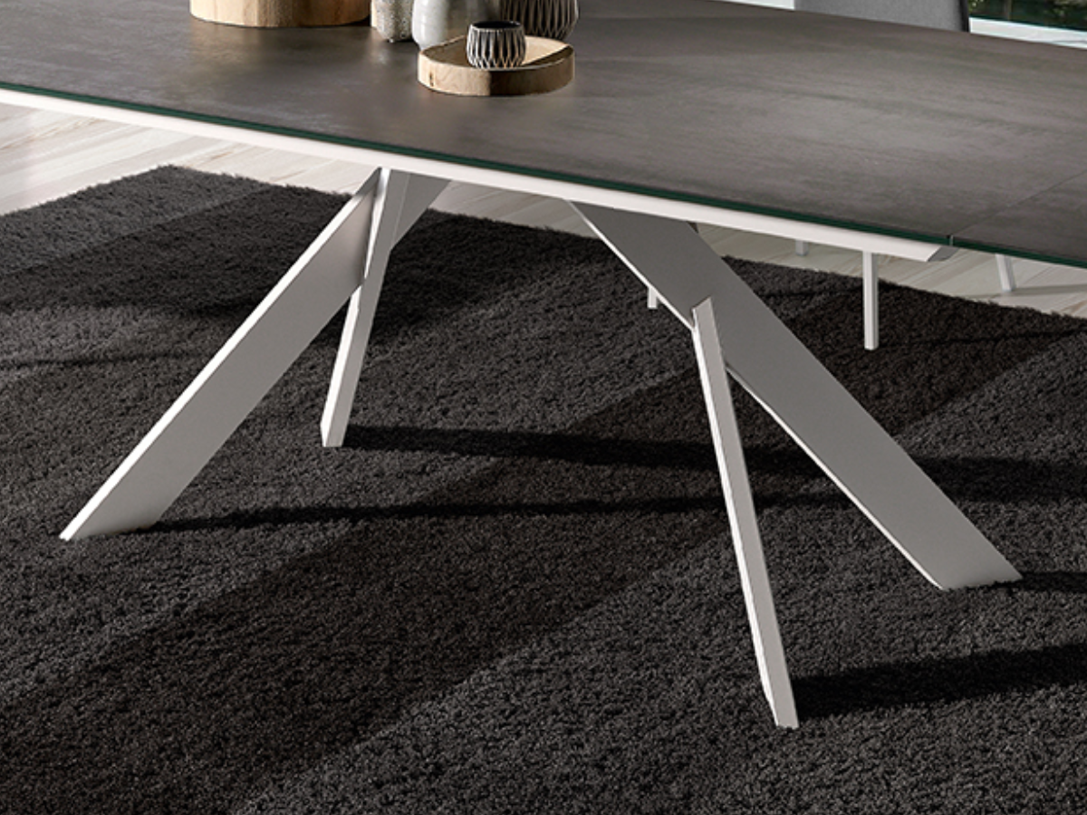 Kross Dining Table in Metal Corten