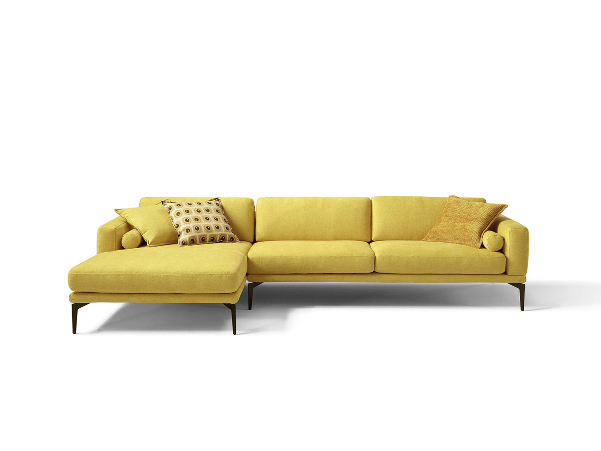 Masu sofa with chaise