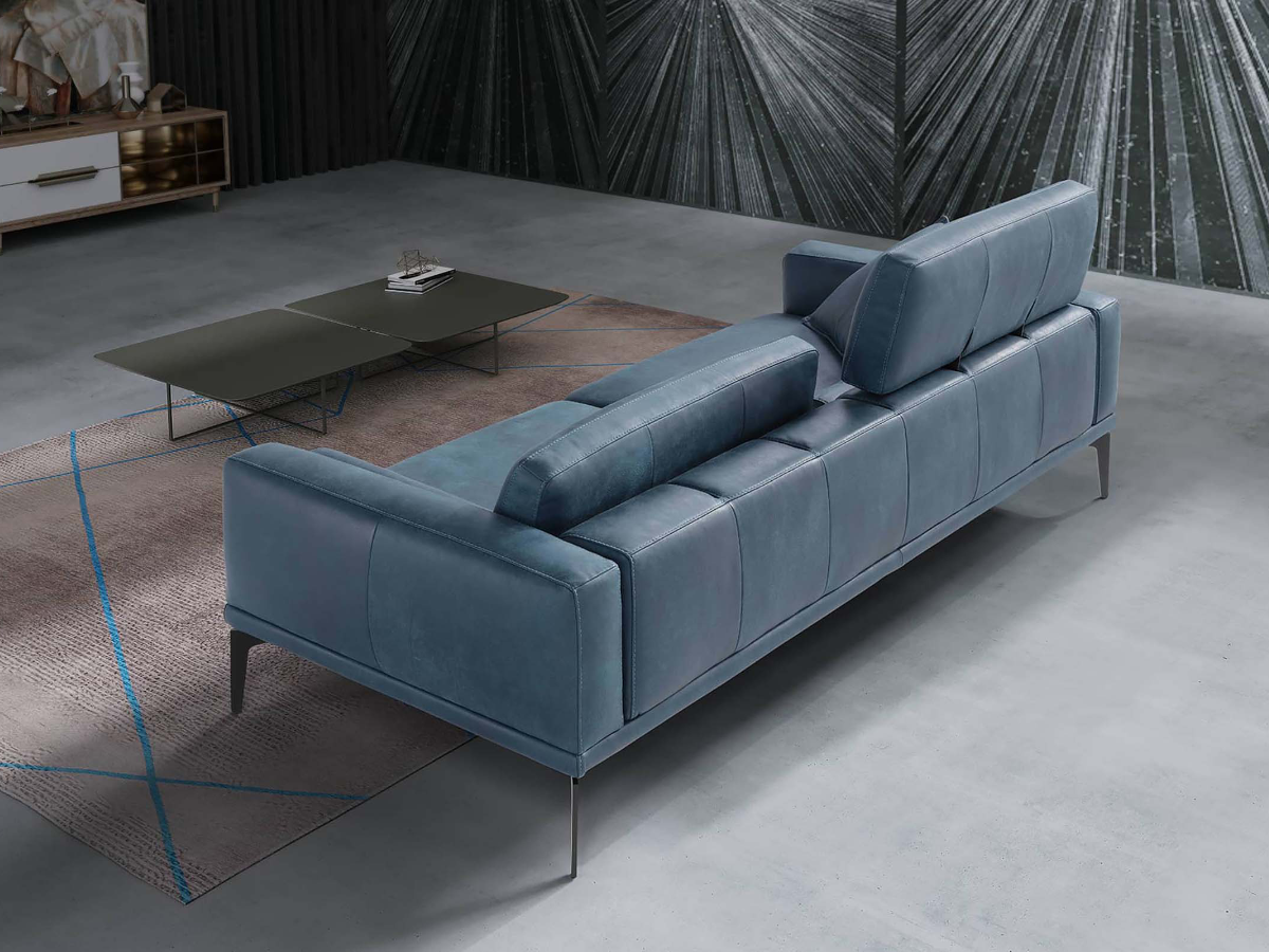 Masu sofa with chaise