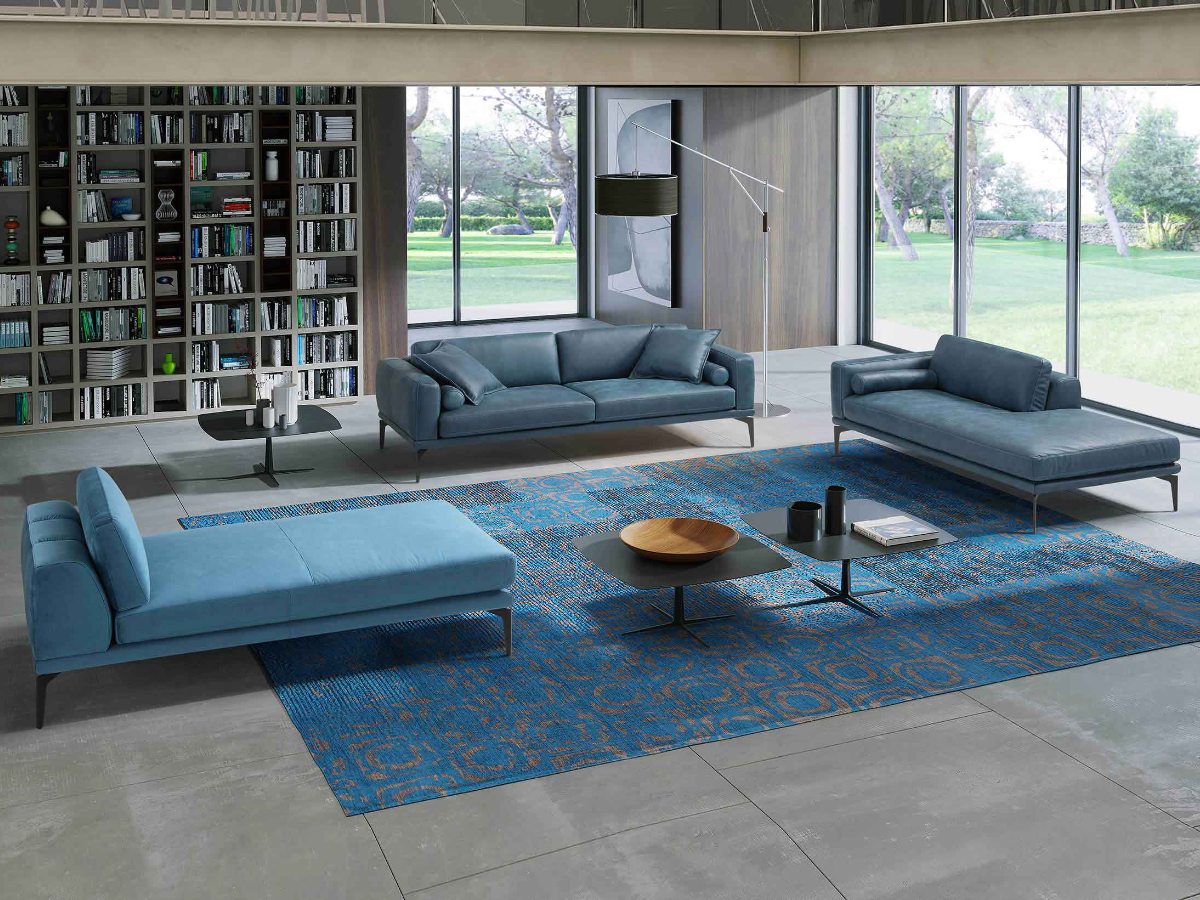 Masu sofa with chaise